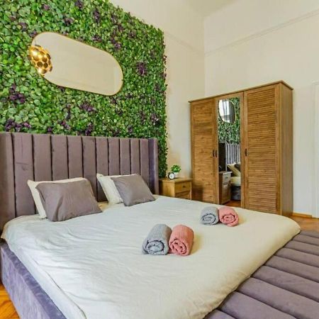 Luxury Apartment By The Famous Vaci Street บูดาเปสต์ ภายนอก รูปภาพ