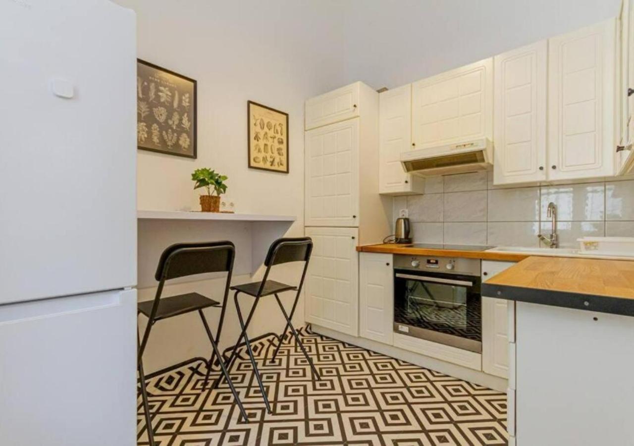 Luxury Apartment By The Famous Vaci Street บูดาเปสต์ ภายนอก รูปภาพ
