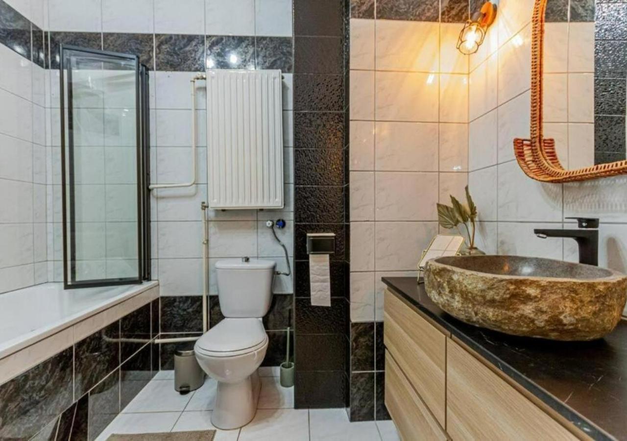 Luxury Apartment By The Famous Vaci Street บูดาเปสต์ ภายนอก รูปภาพ