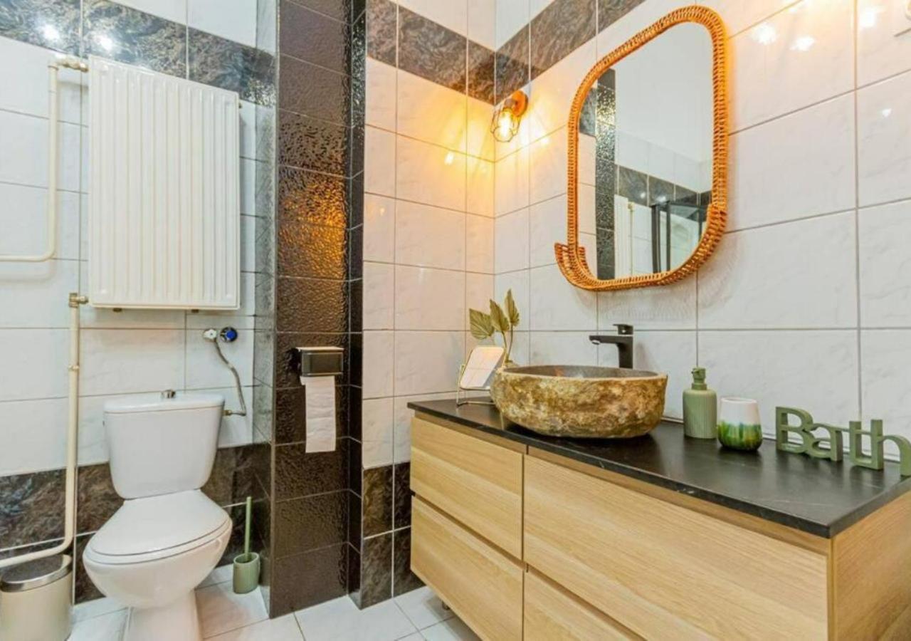 Luxury Apartment By The Famous Vaci Street บูดาเปสต์ ภายนอก รูปภาพ